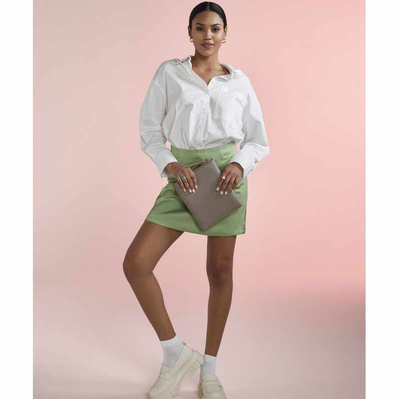 Organizzatore di viaggi/tecnologia boutique - cod. RWBG756