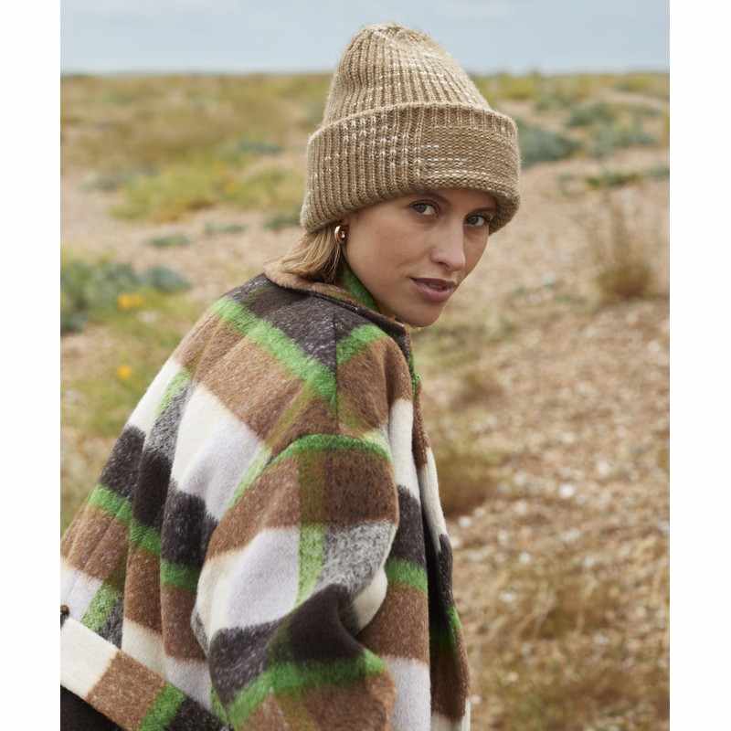 Berretto in maglia grossa con toppa rovesciata - cod. RWB330R