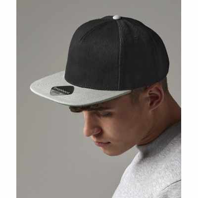 Snapback originale con visiera piatta