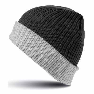 Cappello lavorato a maglia a doppio strato