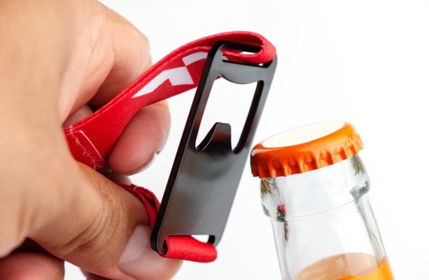 Lanyard con moschettone e apribottiglie - FA-9665 Lanyard con moschettone e apribottiglie - FA-9665