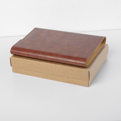 Chiusura con magnete - Agenda portafoglio cod. PB028SDS