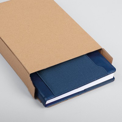 Chiusura con magnete - Agenda portafoglio cod. PB135SET
