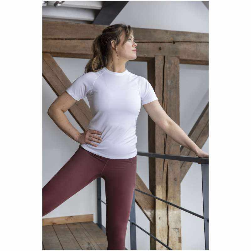 T-shirt cool fit a manica corta da donna - cod. P39011