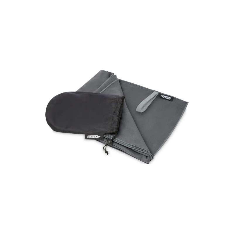 Asciugamano ultra leggero in PET riciclato 130 x 80 cm promozionale - cod. P127012