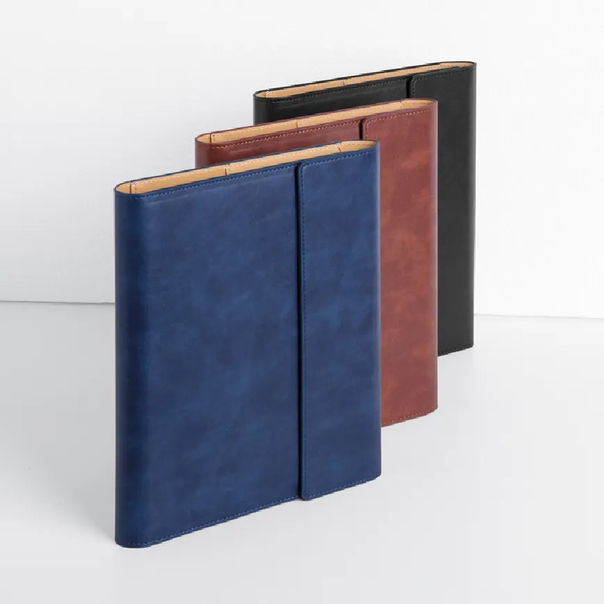 Chiusura con magnete - Agenda portafoglio cod. PB028SDA