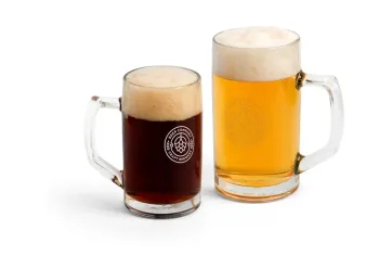 Boccali da birra serigrafati o incisi