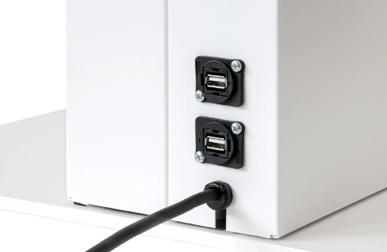 Totem multimediale a colonna fronte e retro - FA-13955